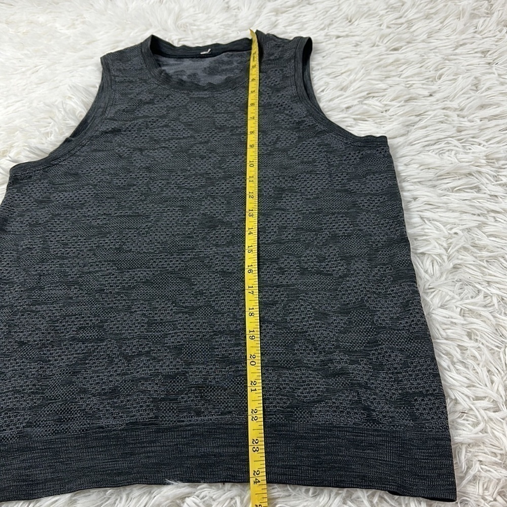 Lululemon Breeze By Muscle Tank Polar Spots Titanium / Black - Picture 4 of 6